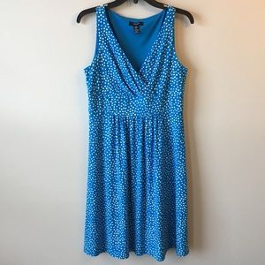 CHAPS dress size M. Beautiful bright blue/white